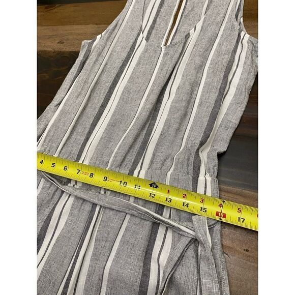 Clothe & Stone by Anthropologie Linen Striped Jumpsuit Open Back Gray Size M - Picture 10 of 13